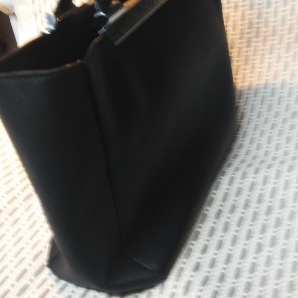 Michael Kors Saffiano Leather Bag - Picture 6 of 8